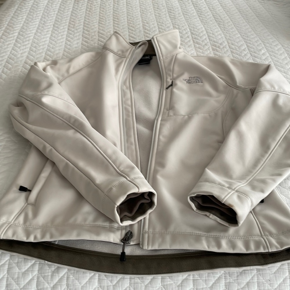 North face jacket like new